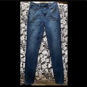 American Eagle Super Hi-Rise Jegging 360 Next Level Stretch in Blue